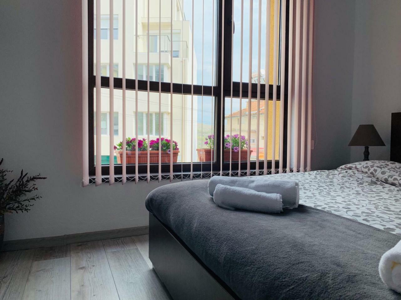 ساندانسكي Babylon Apartment المظهر الخارجي الصورة