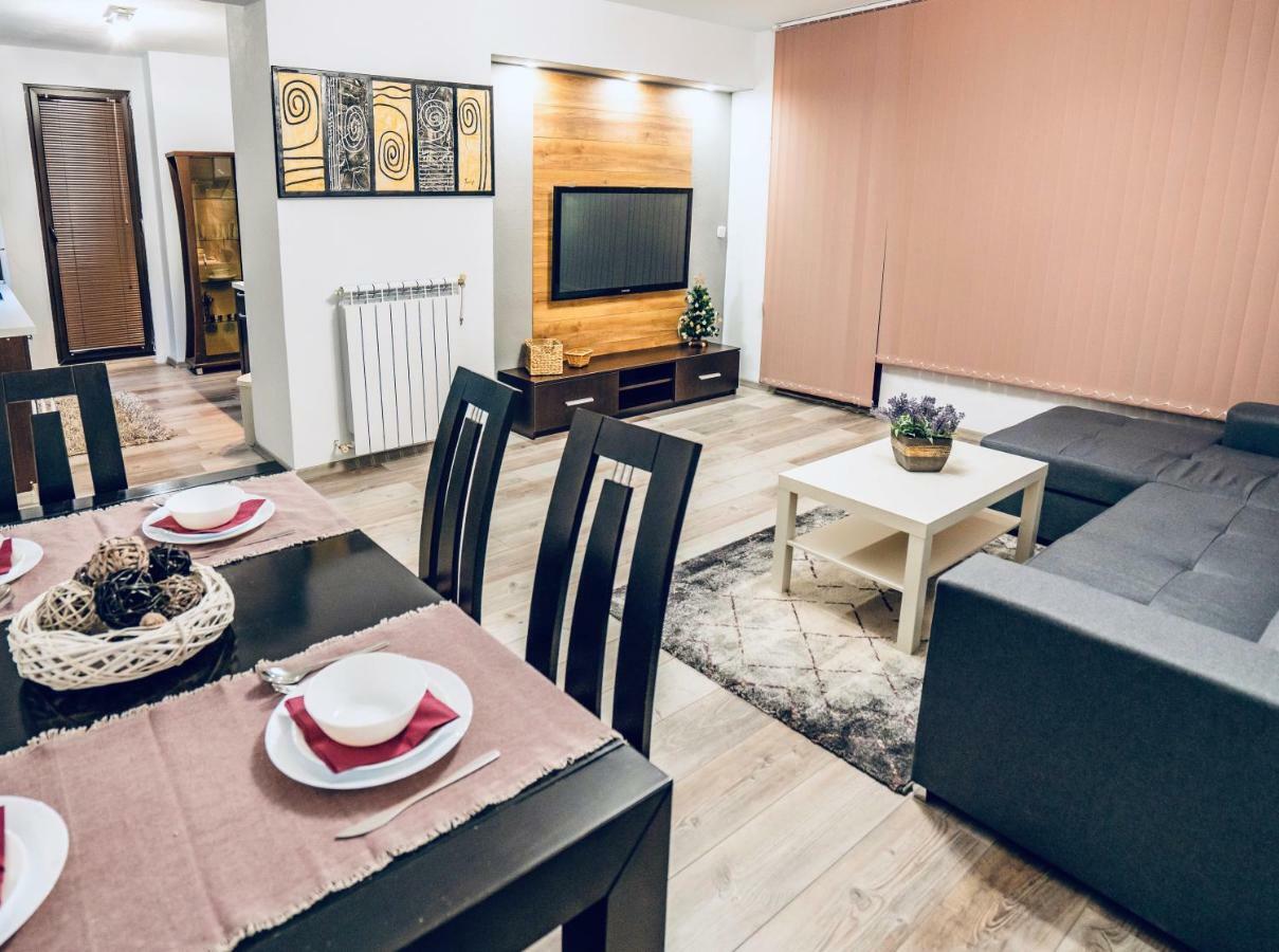 ساندانسكي Babylon Apartment المظهر الخارجي الصورة